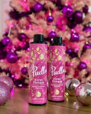 Omejena božična izdaja FIRST DREAM 🩷🎄 Puella – dišava, ki povezuje generacije. 🩷 Podarite svojim bližnjim darilo, ki...